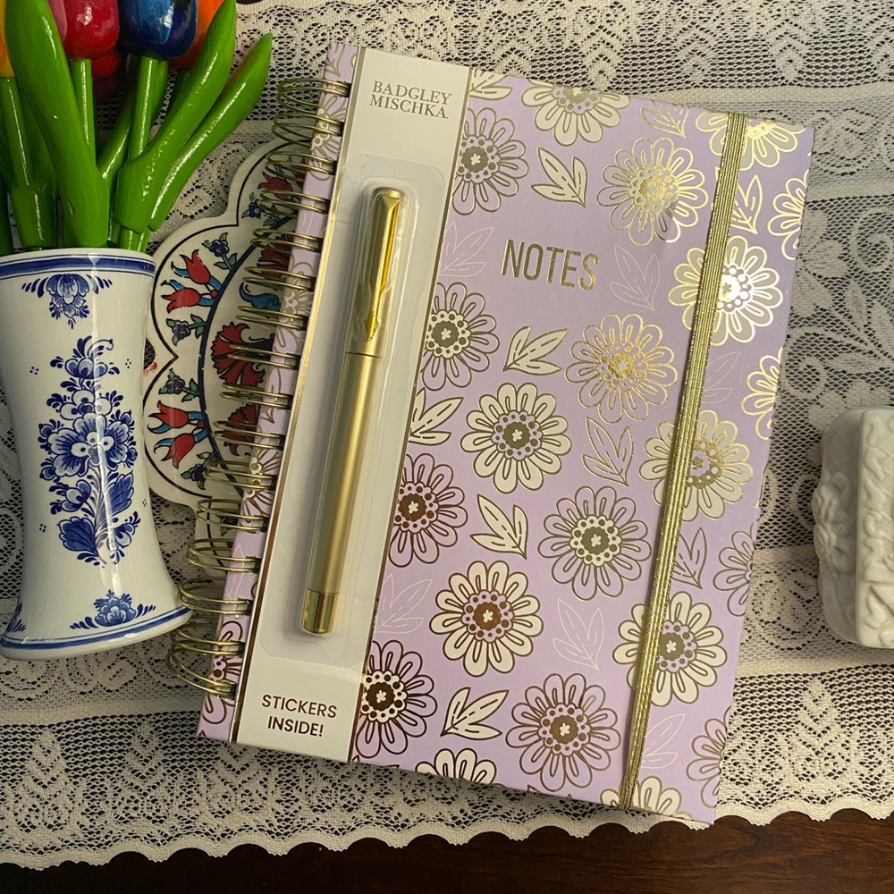 BADGLEY MISCHKA NWT Floral Spiral Notebook Journal with gold pen and stickers